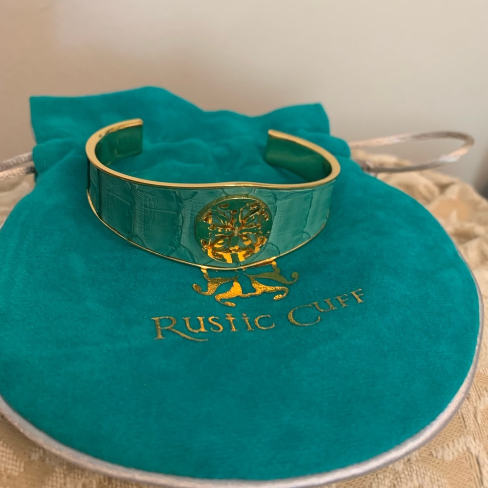 Rustic Cuff Fashion turquoise bracelet leather on gold tone in bag